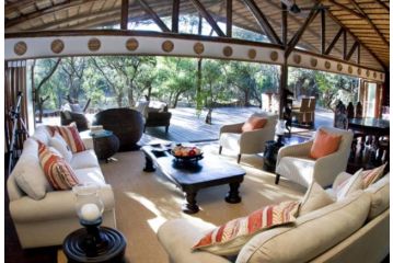 Ihlozi Bush Lodge Villa, Hluhluwe - 4