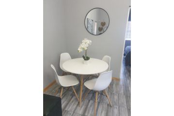 ikibiki Apartment, Beaufort West - 3