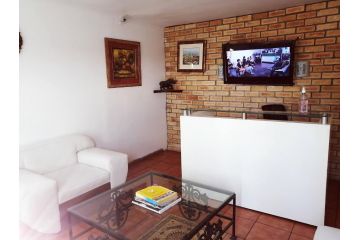 Inams guest House Apartment, Cape Town - 3