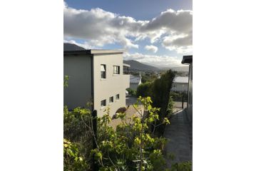 Indigo Place - Blue Apartment, Hermanus - 4