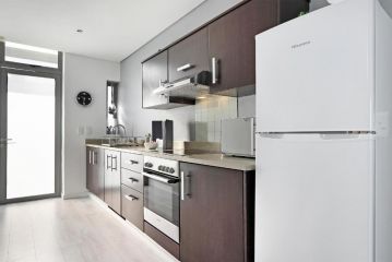 Infinity G10 by HostAgents Apartment, Bloubergstrand - 3