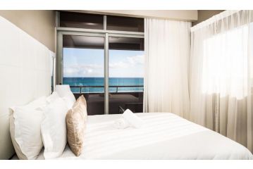Modern Beachfront with Ocean Views - Infinity G9, Blouberg, Cape Town Apartment, Bloubergstrand - 4