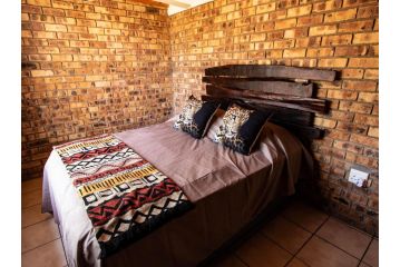 Injabulo Guest house, Marloth Park - 5