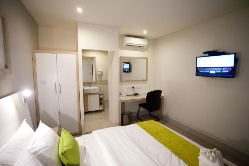 Inn Green at Lake Umuzi Hotel, Secunda - imaginea 3