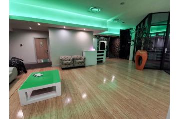 Inn Green at Lake Umuzi Hotel, Secunda - 2