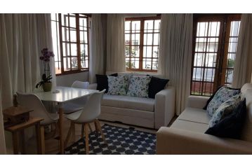 Innes Road Durban Accommodation 2 bedroom private unit Apartment, Durban - 2