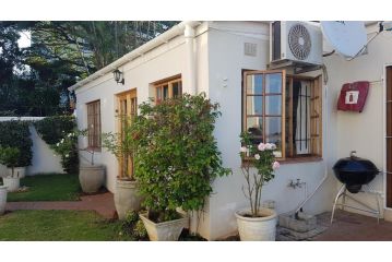 Innes Road Durban Accommodation 2 bedroom private unit Apartment, Durban - 5