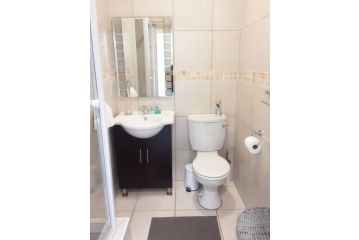 Isikhulu.53-55 North beach ,Umdloti. KwaZulu-Natal Apartment, Umdloti - 4