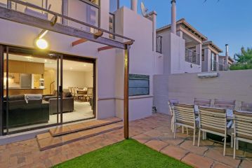 Island View 65 by HostAgents Guest house, Cape Town - 5