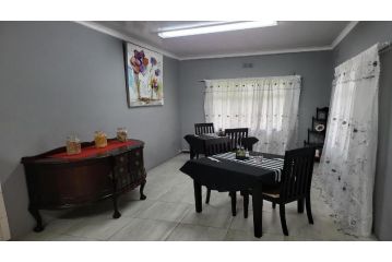 Isomi Bed and breakfast, Hay Paddock - 3