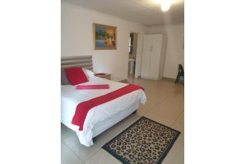 Rose Guesthouse Klerksdorp Guest house, Klerksdorp - 2