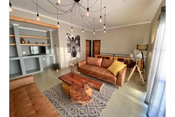 Jackals Dream - Self Catering Villa bordering Kruger National Park Villa, Marloth Park - 2