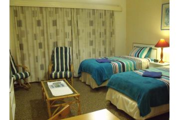 Jamaed Court Apartment, George - 3