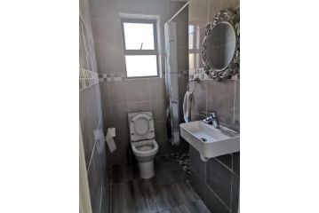 Jangada cottage sun valley fish hoek Apartment, Cape Town - 3