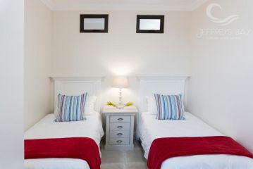 Jeffreys Bay Luxury Apartments Apartment, Jeffreys Bay - 4