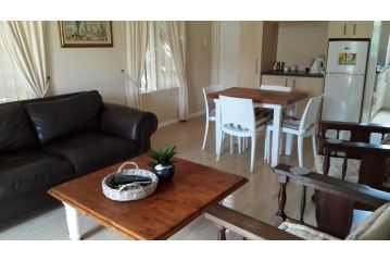 Jenvey House Selfcatering Apartments & BnB Apartment, Port Elizabeth - 3