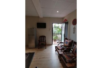 Jireh Self Catering Apartment, Bloemfontein - 5