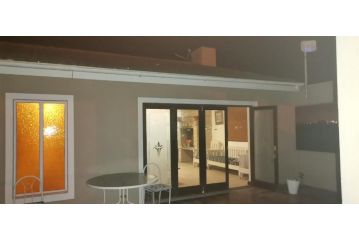 John-Pakie Kabbalah Apartment, Langebaan - 2