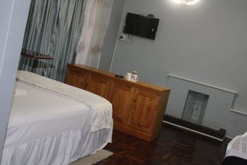 Jollys park guesthouse Guest house, Roodepoort - 3