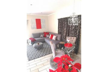 Joy Haven Entire Selfcatering Garden Cottage Apartment, Centurion - 2