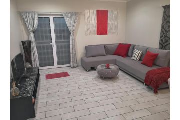Joy Haven Entire Selfcatering Garden Cottage Apartment, Centurion - 1