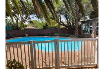 Joy Haven Large Studio Apartment, Centurion - 4