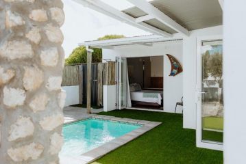 Joyful Apartment, Paternoster - 1