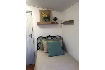 Just a Bed Apartment, Stellenbosch - 3