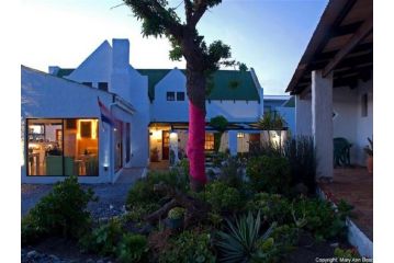 Kaijaiki Country Inn and Restaurant Guest house, Yzerfontein - 2