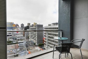 Eco Balcony Apartment near Table Mountain Apartment, Cape Town - 1