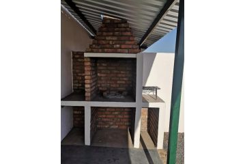 Kalamata Guest house, Beaufort West - 3