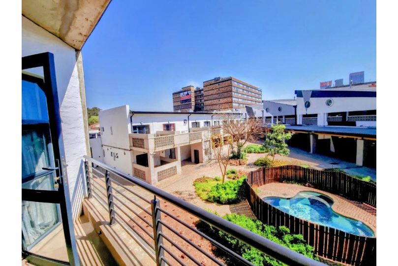 Kaleaba House in Vibey Maboneng Precint Apartment, Johannesburg - imaginea 14