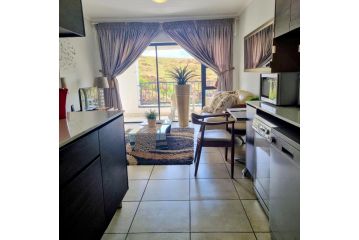 Kaleaba House in a Picturesque Setting - Oakdene Apartment, Johannesburg - 3