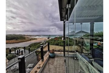 Kennedys Beach Villa, Hermanus - 3