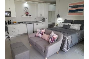 Kent Manor Guest Suites Apartment, Johannesburg - 4