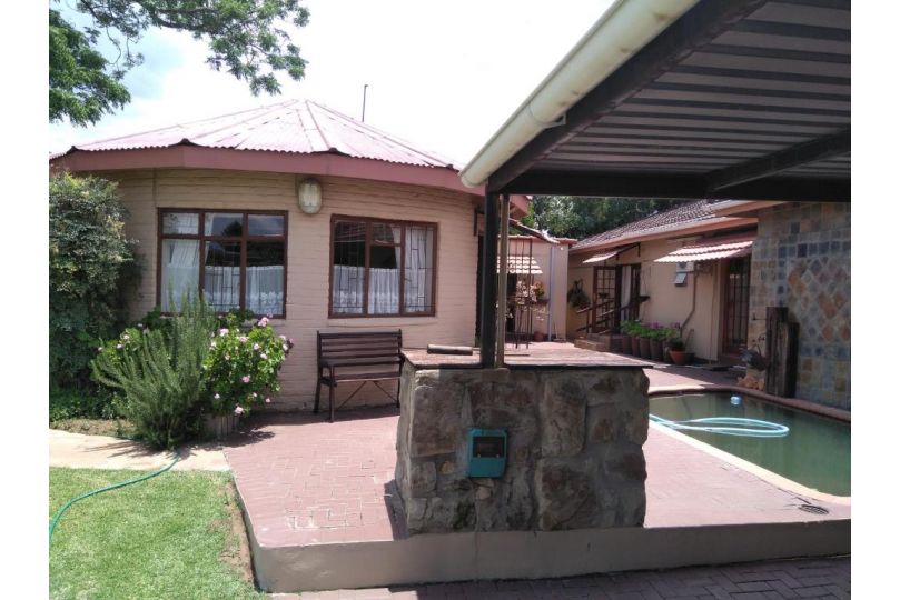 Khokha Moya Guest house, Ermelo - imaginea 6