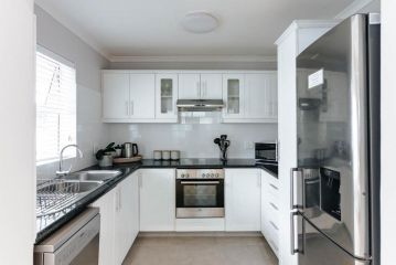 Kingswood Manor No.17 Apartment, George - 4