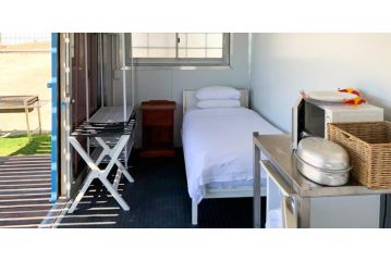 Kite Basecamp Langebaan Hostel, Langebaan - 1