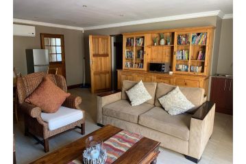 Kleinbos self catering Guest house, Bloemfontein - 3