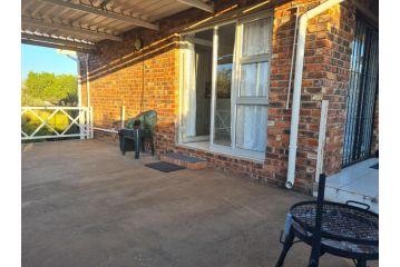 Kliprant Self-catering Apartment, Bloemfontein - 1