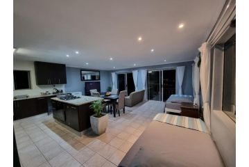 Knysna Lagoon View Apartment, Knysna - 5