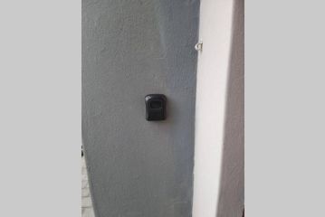 Koena Court (Unit 2) - With Uncapped Fiber Wi-Fi Apartment, Midrand - 5