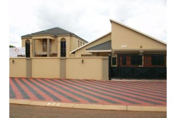 Koiketla Guesthouse Guest house, Pretoria - 2