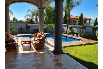 Kosmos Ridge 4 Bedroom Palace 284 Guest house, Hartbeespoort - 4