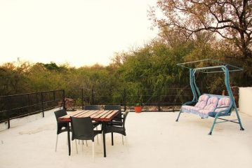 Kruger Castle Guest house, Marloth Park - 5