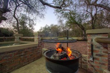 Kruger's Retreat House & Kruger's Rest Studio Guest house, Marloth Park - 4
