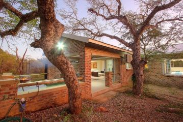 Kruger's Retreat House & Kruger's Rest Studio Guest house, Marloth Park - 1