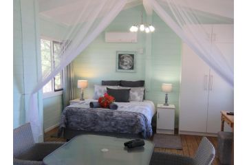 Kruger View Tree House Chalet, Marloth Park - 1