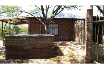 Kruger Wild Dog Inn House 1 Guest house, Marloth Park - 5
