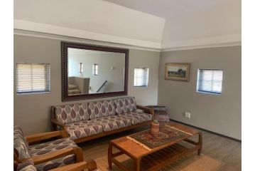 La Gratitude Self catering cottage Guest house, Franschhoek - 5